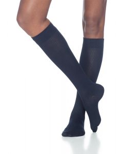 Sigvaris bas genou Traveno 15-20mmh femme taille A Tour de cheville 18-23cm ( 7-9 po ) Pointure de chaussures 5-7 Noir 1 Paire